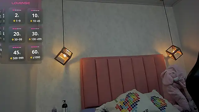 Snapshot of MAYROBERTSS chatting on February 2025 12:11:02 PM MAYROBERTSS online show from February 2025 12:11:02 PM