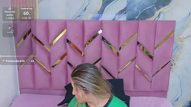 collegepawglovedaddy online show from April 2026 07:36:02 PM