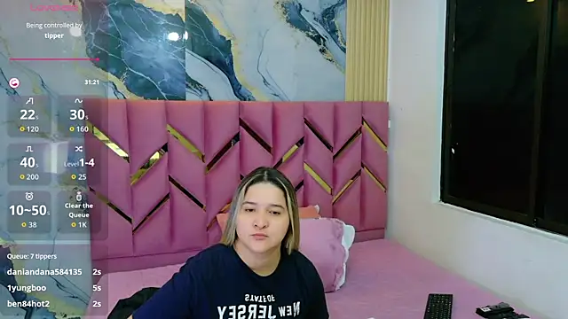collegepawglovedaddy online show from June 2026 07:47:01 PM