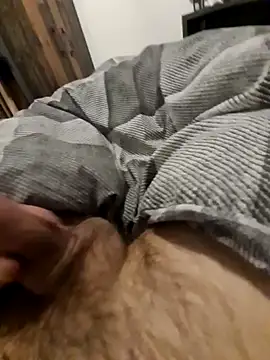 Snapshot of NiceBone000 chatting on December 2024 05:22:01 PM NiceBone000 online show from December 2024 05:22:01 PM