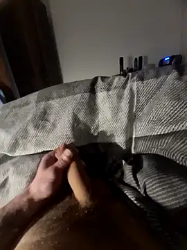 Snapshot of NiceBone000 chatting on January 2025 05:31:02 PM NiceBone000 online show from January 2025 05:31:02 PM