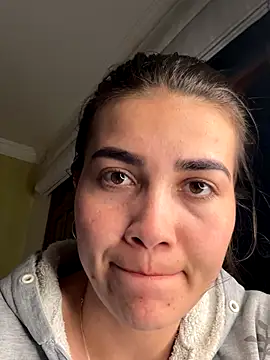 Snapshot of aurora_divine chatting on November 2025 11:02:01 PM aurora divine online show from November 2025 11:02:01 PM