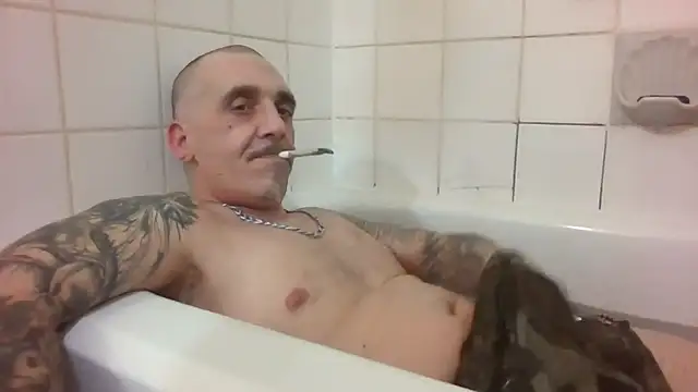 CandiedPompano online show from September 2025 04:16:02 AM