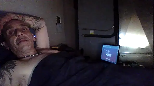 CandiedPompano online show from October 2025 07:38:02 PM