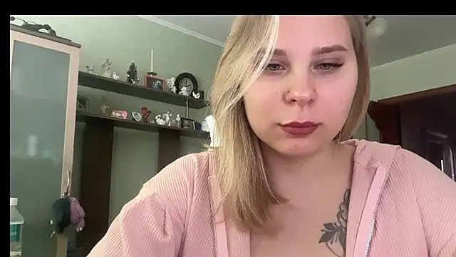 Thalia  Star online show from March 2026 10:59:02 AM