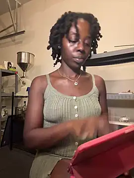 Snapshot of choclatepeaach chatting on March 2026 01:13:01 AM choclatepeaach online show from March 2026 01:13:01 AM