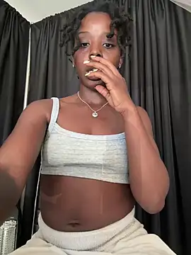 Snapshot of choclatepeaach chatting on March 2026 10:13:01 PM choclatepeaach online show from March 2026 10:13:01 PM