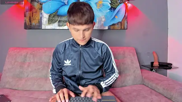 Lyam ap online show from November 2025 04:50:02 AM