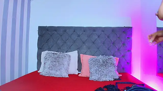 jenny am online show from December 2024 12:19:01 PM