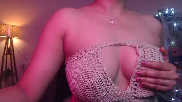 Zonayesha online show from October 2025 08:00:02 PM