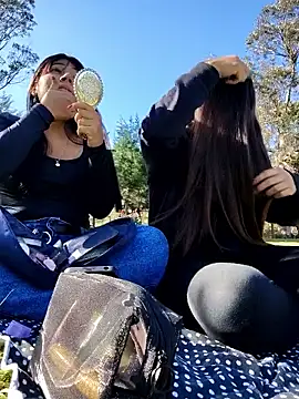 Snapshot of Caro_kitty- chatting on November 2025 01:00:01 PM Caro kitty- online show from November 2025 01:00:01 PM