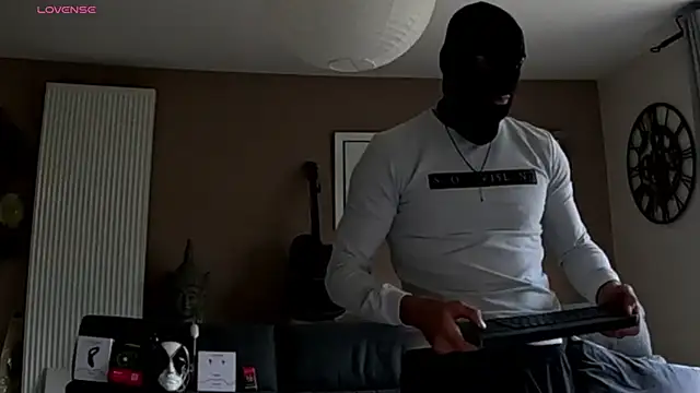 Snapshot of ApollonFit_x69 chatting on June 2026 06:32:02 PM ApollonFit x69 online show from June 2026 06:32:02 PM