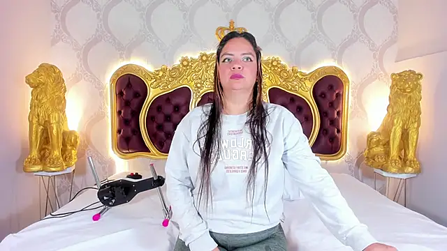 KendralHolson online show from October 2025 04:35:02 AM