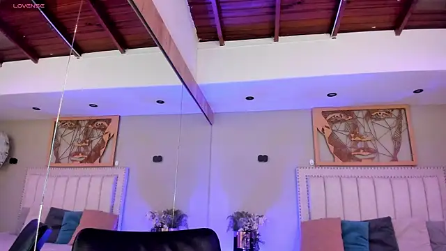 ebbafernandez  online show from April 2026 12:15:02 PM