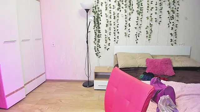 Miss Elsa  online show from October 2025 01:24:02 AM