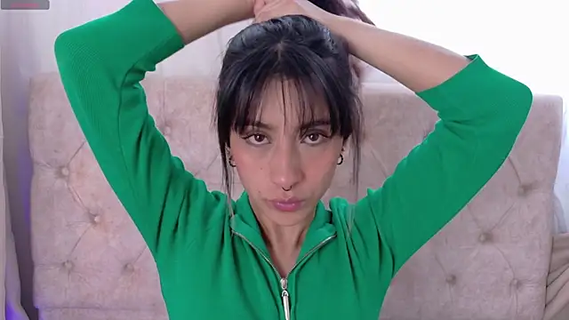 Alyssa jones online show from December 2025 02:25:02 PM