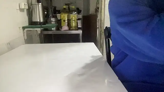 alarasissy online show from November 2025 02:17:02 PM