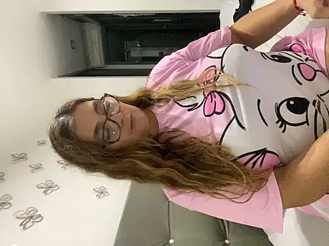 AntonellaAlondra4 online show from February 2025 08:06:02 AM