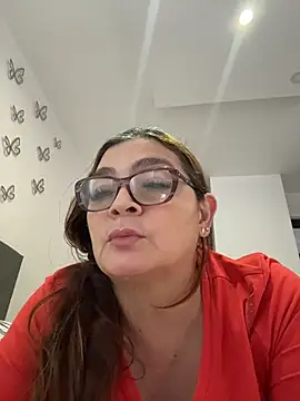 Snapshot of AntonellaAlondra4 chatting on May 2026 09:21:01 PM AntonellaAlondra4 online show from May 2026 09:21:01 PM