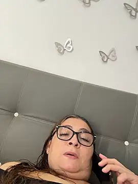 Snapshot of AntonellaAlondra4 chatting on May 2026 02:23:02 PM AntonellaAlondra4 online show from May 2026 02:23:02 PM