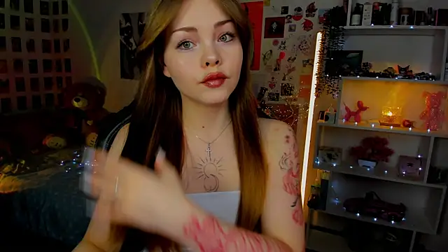 AkiraKatsu online show from December 2025 11:06:01 AM