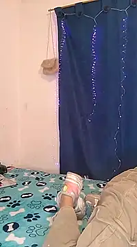 Snapshot of Alisson_420 chatting on February 2025 03:40:01 AM Alisson 420 online show from February 2025 03:40:01 AM