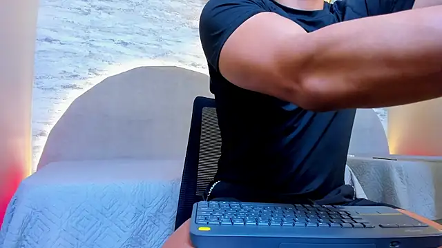 thaddeus king online show from September 2025 10:10:01 PM