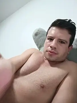 Snapshot of HPBRYAN chatting on July 2026 11:48:01 PM HPBRYAN online show from July 2026 11:48:01 PM