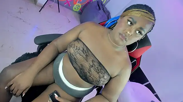 GEANNAROSE online show from March 2025 09:55:01 AM