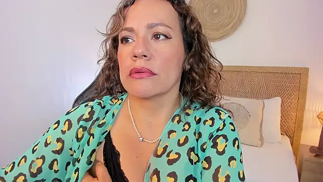 gipsela gomez online show from March 2026 07:31:01 PM