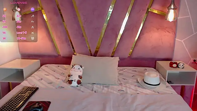 Nina Harper online show from December 2024 12:16:02 PM