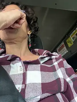 MireyaTorresGu online show from October 2025 04:07:02 PM