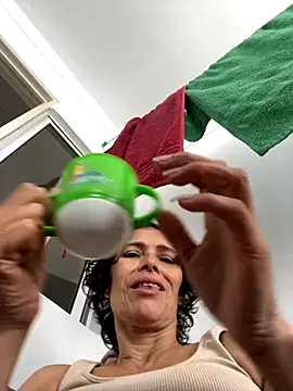 MireyaTorresGu online show from November 2025 04:38:01 PM