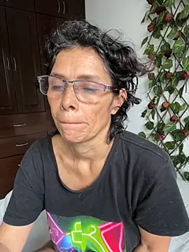 MireyaTorresGu online show from November 2025 03:24:02 PM