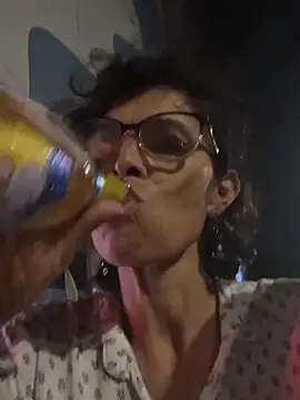 MireyaTorresGu online show from December 2025 04:40:01 AM