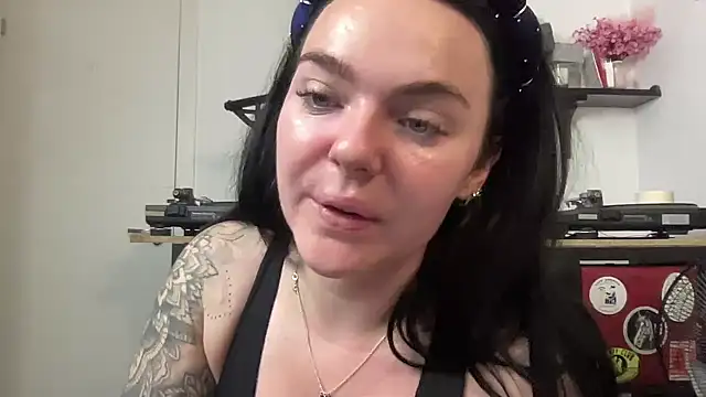 yorkshiregal online show from February 2026 06:56:01 AM