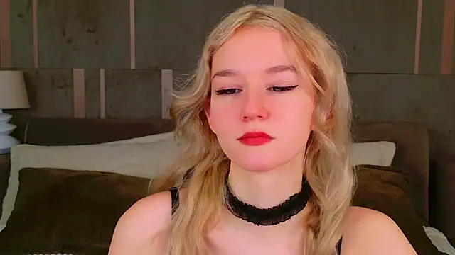 Snapshot of NaomiLoys chatting on February 2025 08:53:01 PM NaomiLoys online show from February 2025 08:53:01 PM