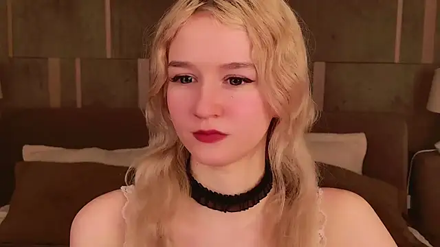 Snapshot of NaomiLoys chatting on March 2025 01:01:02 AM NaomiLoys online show from March 2025 01:01:02 AM