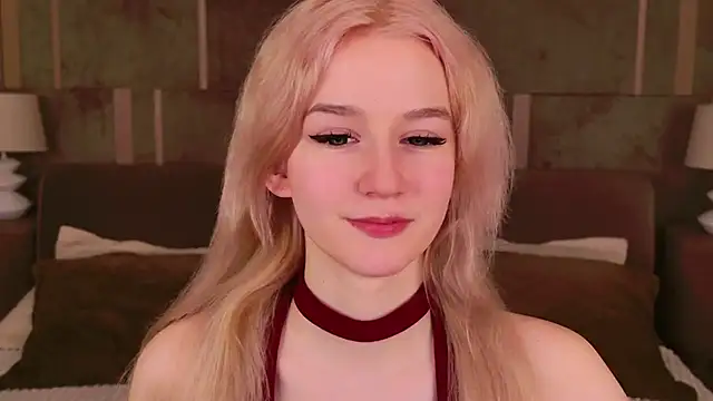 Snapshot of NaomiLoys chatting on March 2025 09:58:01 PM NaomiLoys online show from March 2025 09:58:01 PM