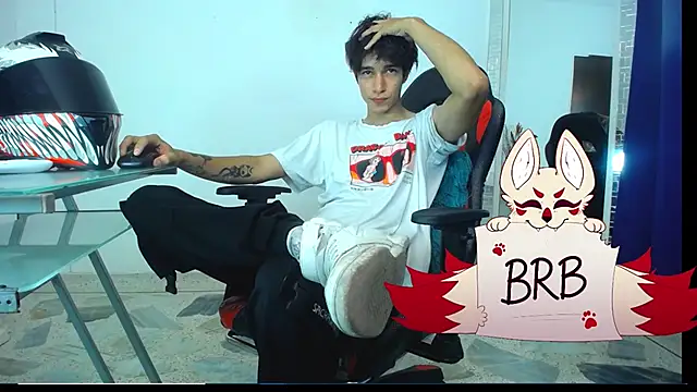 Zacktk7 online show from December 2024 02:23:02 AM