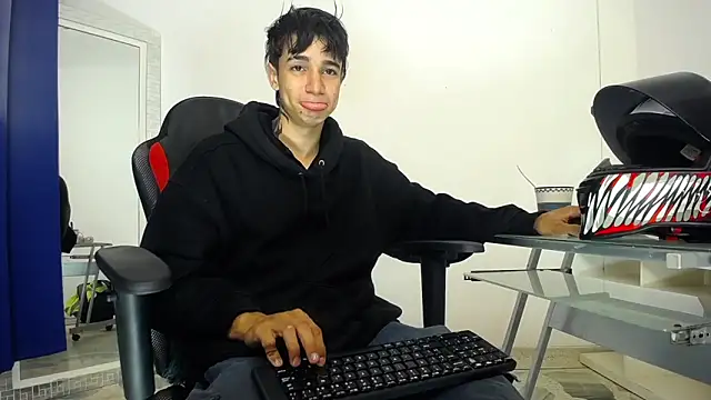 Zacktk7 online show from December 2024 11:03:02 PM