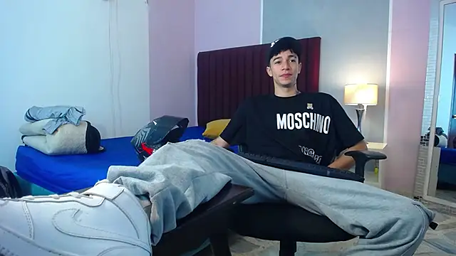 Zacktk7 online show from January 2025 04:00:01 PM