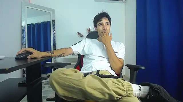 Zacktk7 online show from January 2025 08:53:01 PM