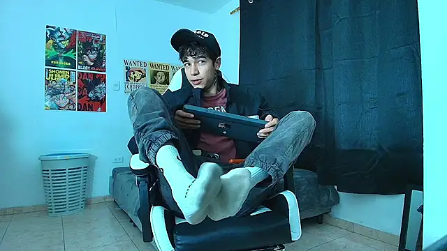 Zacktk7 online show from February 2025 08:03:01 PM