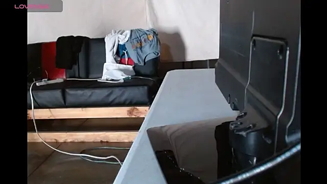 69vivian online show from December 2024 09:39:01 PM