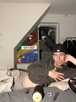 MikesWood21 online show from December 2024 02:13:01 AM