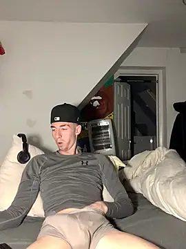 MikesWood21 online show from January 2025 02:26:01 AM