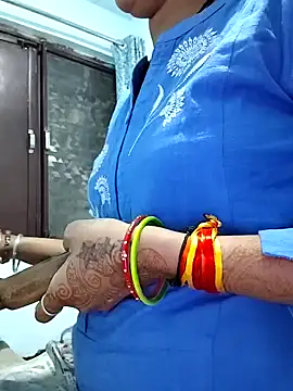 Snapshot of Sexy-Mona2 chatting on December 2024 01:40:01 PM Sexy-Mona2 online show from December 2024 01:40:01 PM