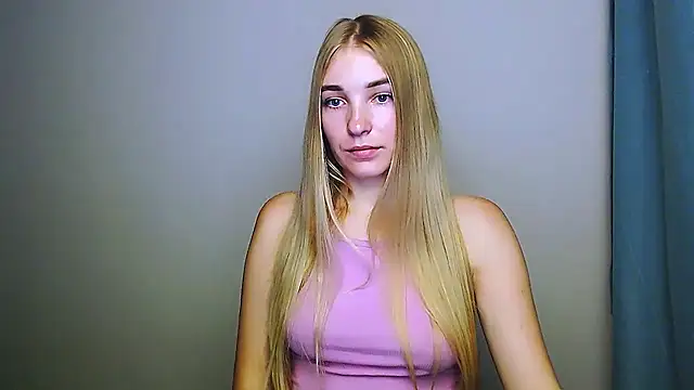 Queen ofLove online show from November 2025 08:19:01 PM