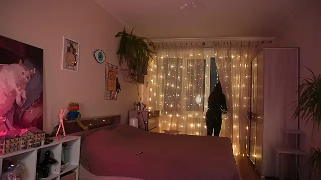 Snapshot of Staceymur chatting on December 2024 08:48:01 PM Staceymur online show from December 2024 08:48:01 PM